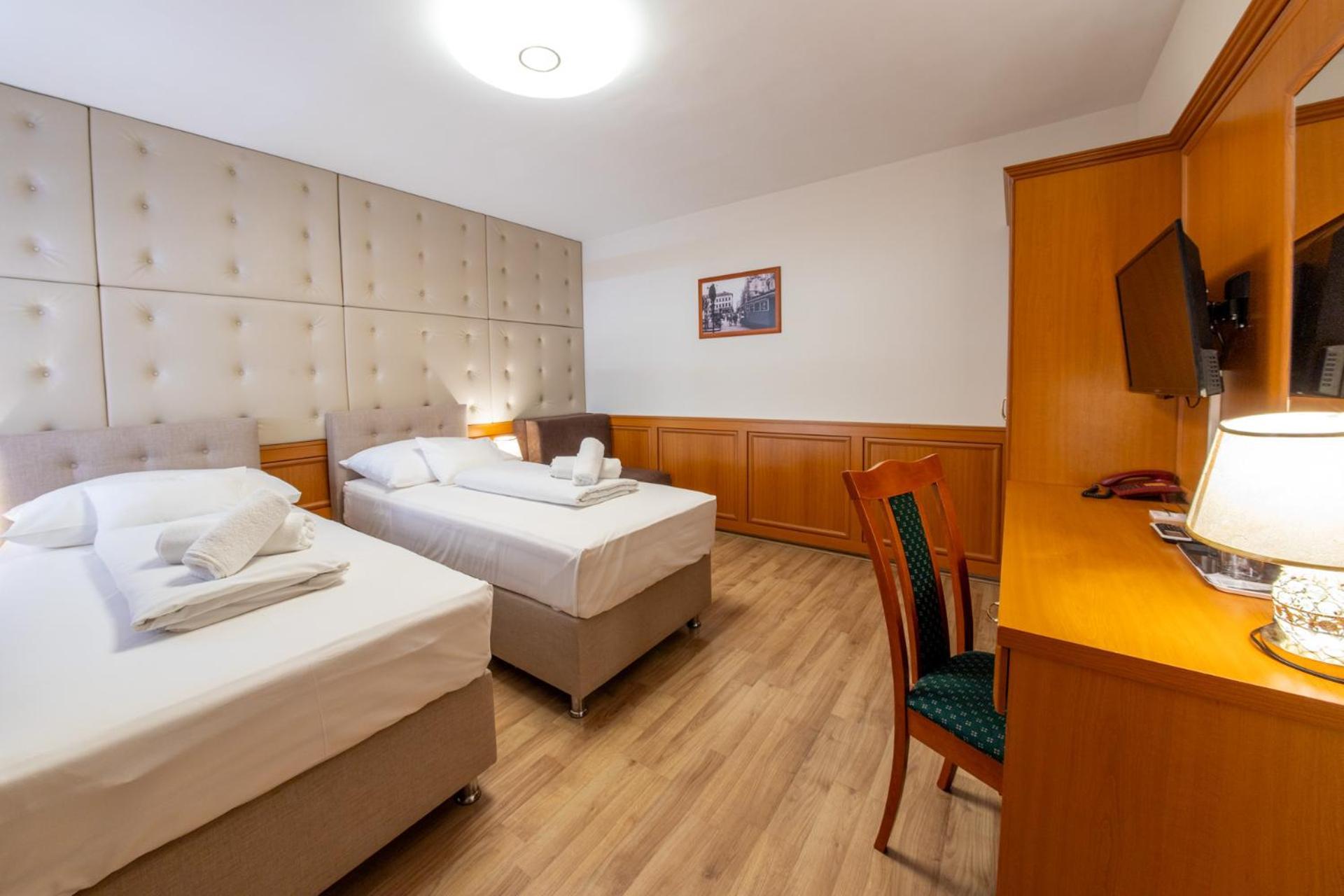 Szinbad Hotel Pécs Zewnętrze zdjęcie