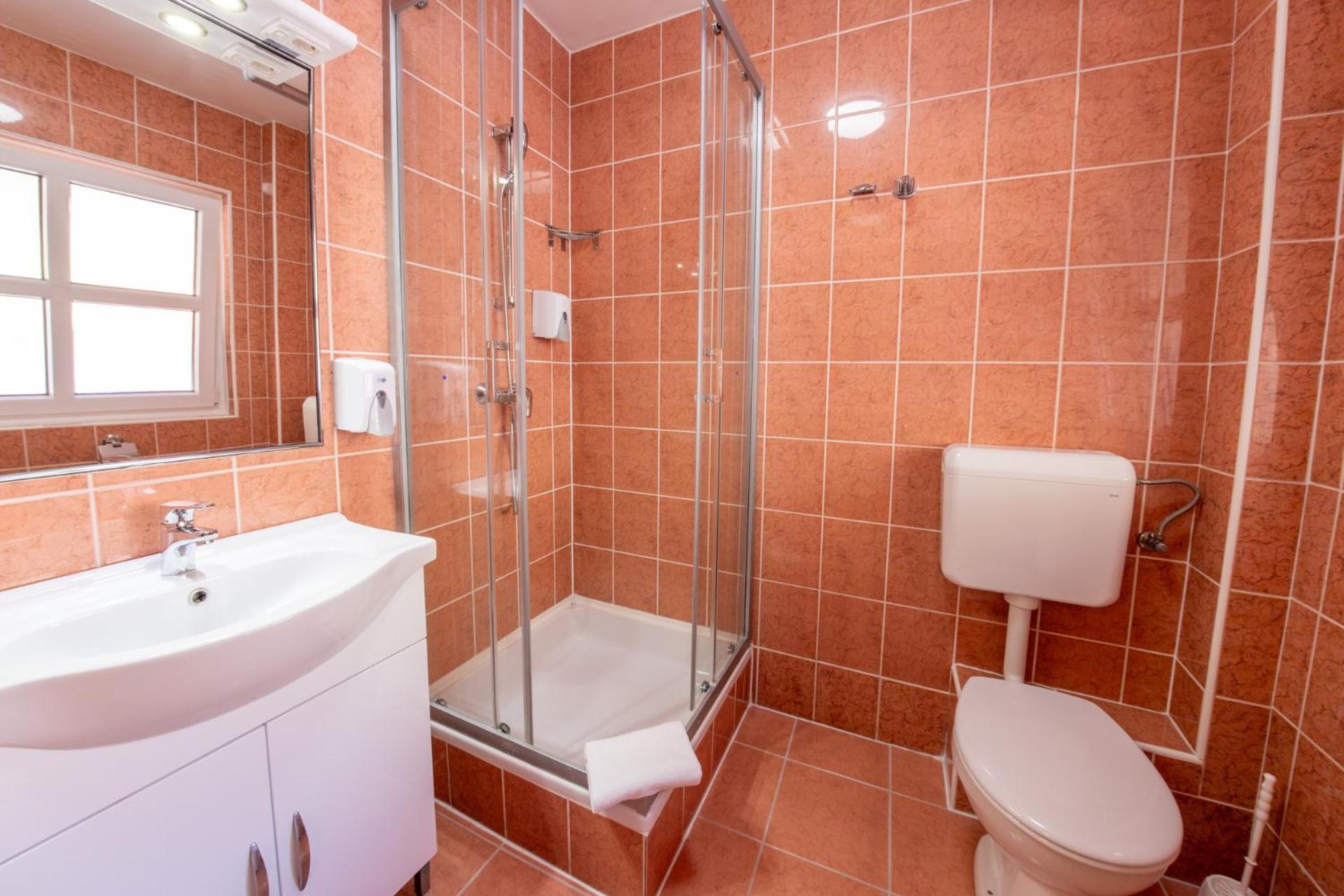 Szinbad Hotel Pécs Zewnętrze zdjęcie